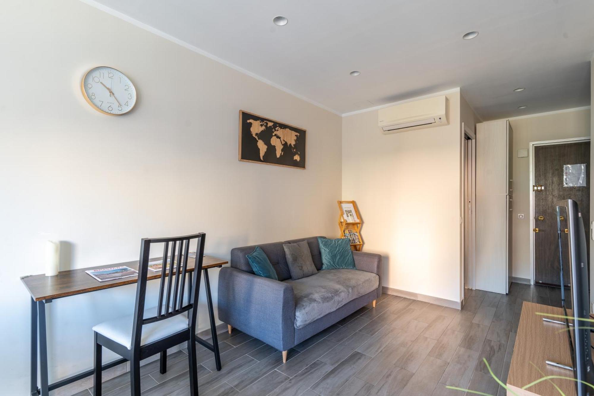 Fabuleux Appartement 2 Personnes Au Coeur De Menton, Climatise Et Proche Gares Routiere Et Sncf Экстерьер фото