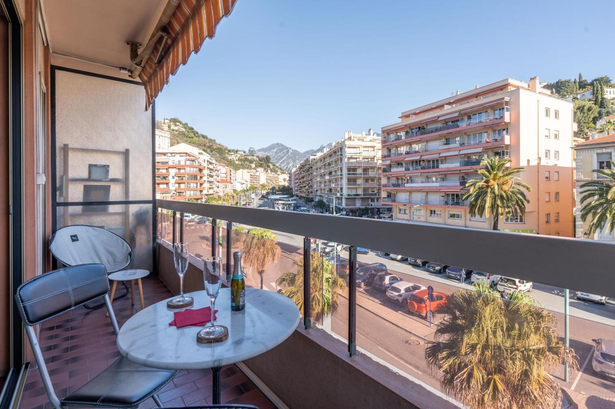 Fabuleux Appartement 2 Personnes Au Coeur De Menton, Climatise Et Proche Gares Routiere Et Sncf Экстерьер фото