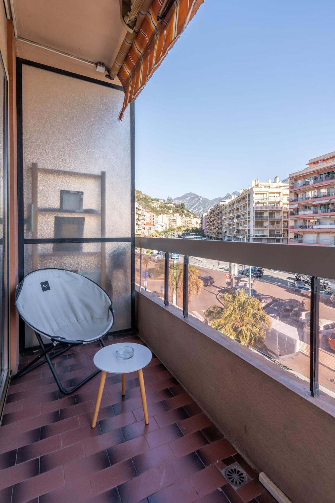 Fabuleux Appartement 2 Personnes Au Coeur De Menton, Climatise Et Proche Gares Routiere Et Sncf Экстерьер фото