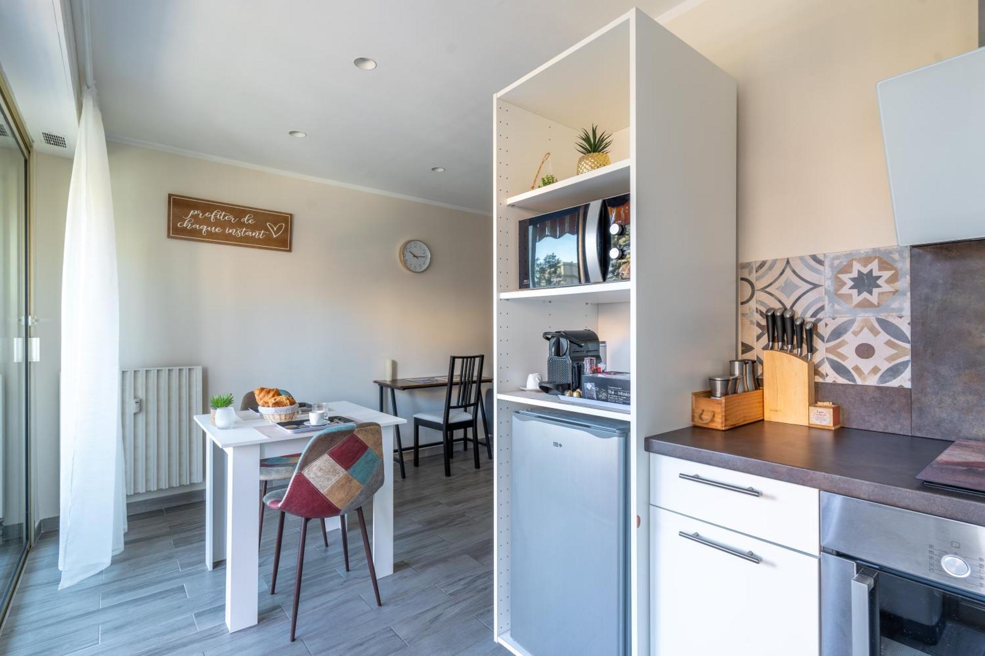 Fabuleux Appartement 2 Personnes Au Coeur De Menton, Climatise Et Proche Gares Routiere Et Sncf Экстерьер фото